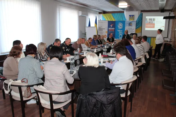 seredovishche-dlya-ditej-2E83DC12F-D29B-43C3-1D20-CD62F7E68ADF.webp