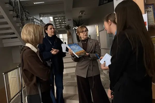 vizit-predstavnikiv115FF3D844-0BCC-2534-B541-ECDE0F3C9C26.webp